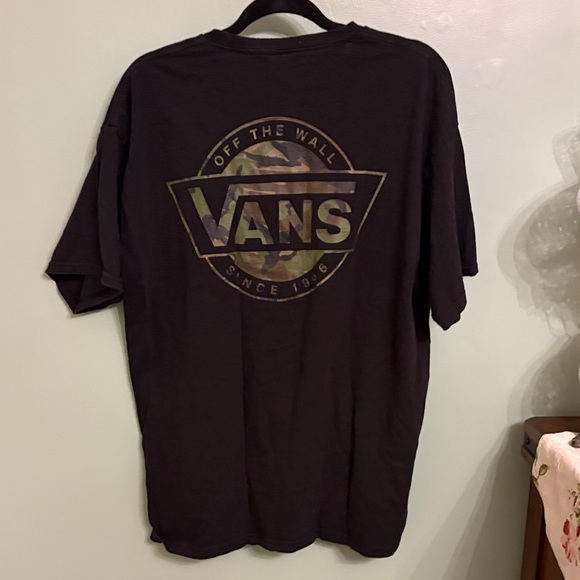 Vans Men's Black Tee with Logo - Picture 4 of 6